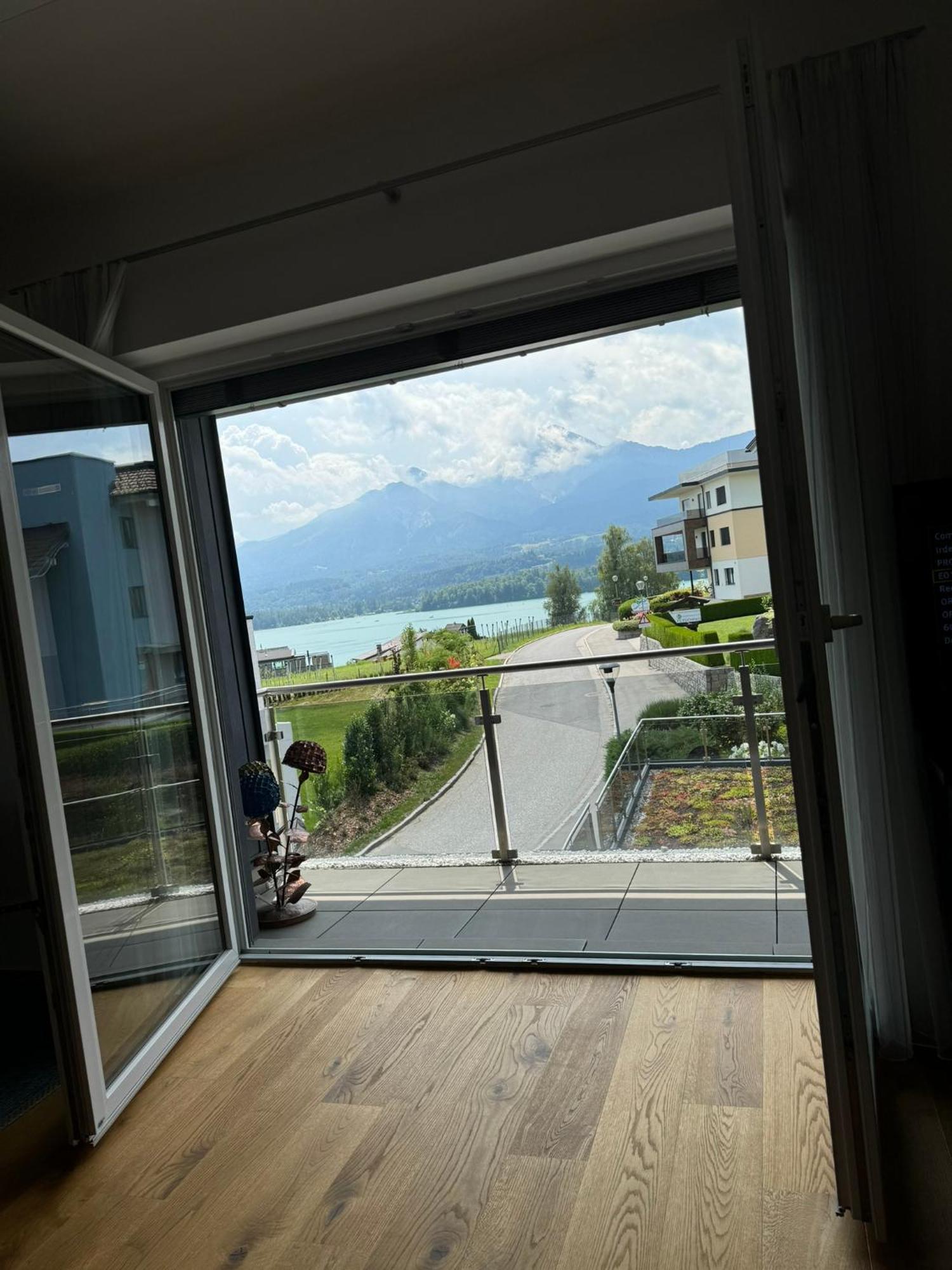 Apartment Dreamview Drobollach am Faakersee Bagian luar foto